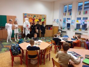 18.11.2022 – Chytří gurmáni v laboratoři Abrakadabra – Album - fotografie 56
