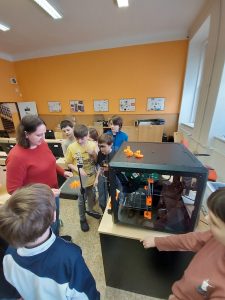 09.03.2023 – IT_3D tiskarna – Album - fotografie 15