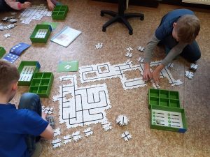 28.03.2023 – Informatika_IV.D (OzoBot) – Album - fotografie 11