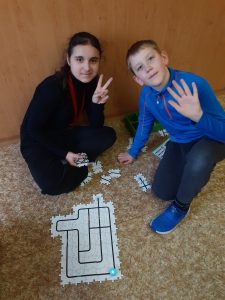 28.03.2023 – Informatika_IV.D (OzoBot) – Album - fotografie 18