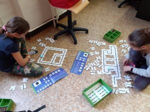 28.03.2023 – Informatika_IV.D (OzoBot) – Album - fotografie 22