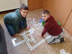 28.03.2023 – Informatika_IV.D (OzoBot) – Album - fotografie 26
