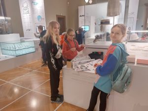 12.04.2023 – Barevné dny_4_ročníky – Album - fotografie 8