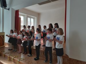 27.04.2023 – Hrabalova koťata – pěvecký sbor – Album - fotografie 4