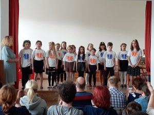 27.04.2023 – Hrabalova koťata – pěvecký sbor – Album - fotografie 9