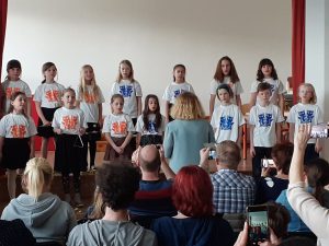 27.04.2023 – Hrabalova koťata – pěvecký sbor – Album - fotografie 12