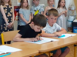 27.04.2023 – Hrabalova koťata – pěvecký sbor – Album - fotografie 75