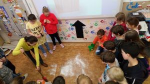 23.02.2018 – PÉČE O NAŠE ZUBY – workshop pro 5.C – Album - fotografie 17