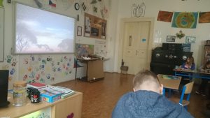 22.10.2015 – Team Teaching: Vzhůru do atmosféry (9.A + 9.B) – Album - fotografie 5