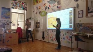 05.11.2015 – METEOworkshop s D. Honsovou (9.A + 9.B) – Album - fotografie 11