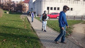 13.11.2015 – Nevidíme, neslyšíme, ale cítíme – workshop (8.B) – Album - fotografie 20
