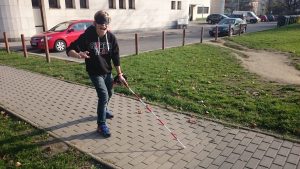 13.11.2015 – Nevidíme, neslyšíme, ale cítíme – workshop (8.B) – Album - fotografie 25