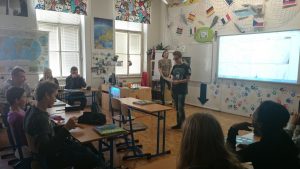 05.11.2015 – METEOworkshop s D. Honsovou (9.A + 9.B) – Album - fotografie 25