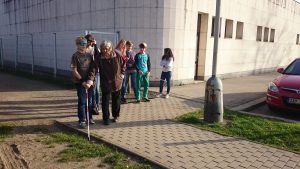 13.11.2015 – Nevidíme, neslyšíme, ale cítíme – workshop (8.B) – Album - fotografie 39