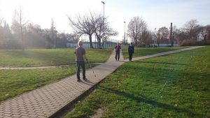 13.11.2015 – Nevidíme, neslyšíme, ale cítíme – workshop (8.B) – Album - fotografie 42