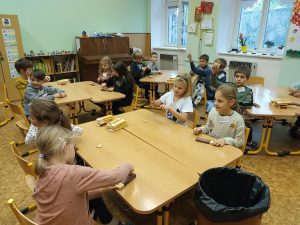 07.12.2023 – Dílna se dřevem – Album