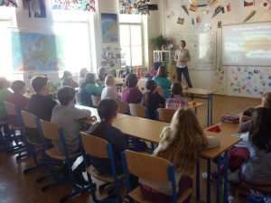 09.03.2015 – METEOworkshop s D. Honsovou (6.A + 6.B) – Album - fotografie 2