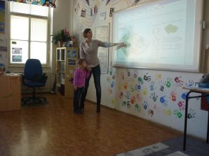 09.03.2015 – METEOworkshop s D. Honsovou (6.A + 6.B) – Album - fotografie 4