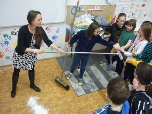 12.03.2015 – Workshop „Péče o zuby“ – přírodověda (5.B) – Album - fotografie 26
