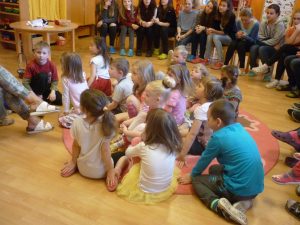 26.05.2015 – Philosophy for Children – zážitková výuka OSV (8.B) – Album - fotografie 16
