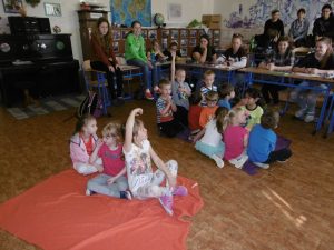 25.05.2017 – Filozofie pro děti (8.AB a děti MŠ Na Korábě) – Album - fotografie 17