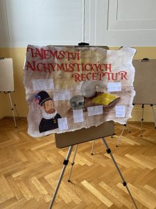 06.06.2023 – Prezentace posterů žáků 9. ročníku – Album - fotografie 12